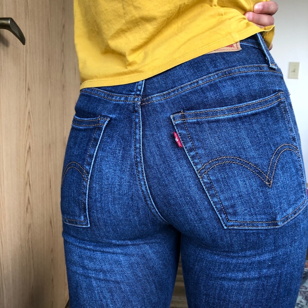 Levis highwaisted skinny jeans